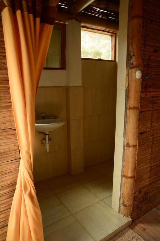 Hostal Monte Libano Пуерто-Лопес Екстер'єр фото