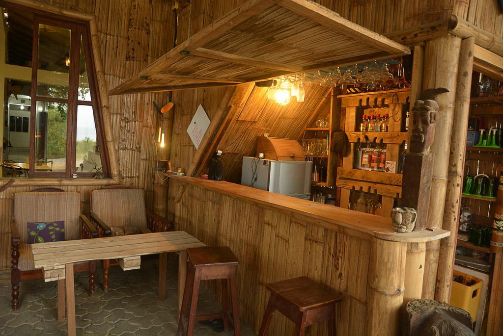 Hostal Monte Libano Пуерто-Лопес Екстер'єр фото